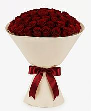 Букет 101 Бордовая роза Блэк Бакарра в Городовиковске