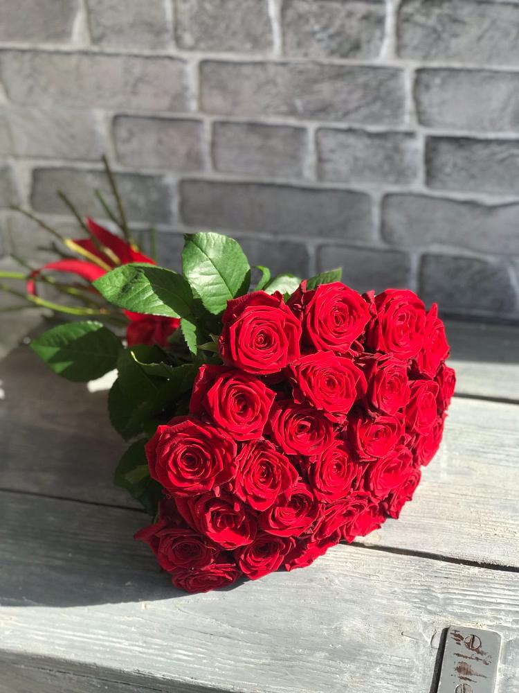 Букет Красные розы Фридом в Городовиковске