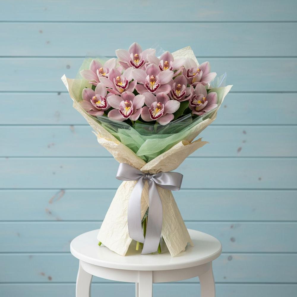 Букет цветов из: Орхидеи и Розы в Городовиковске