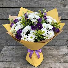 Букет цветов из:  Ирисы, Хризантемы и Ромашки в Городовиковске