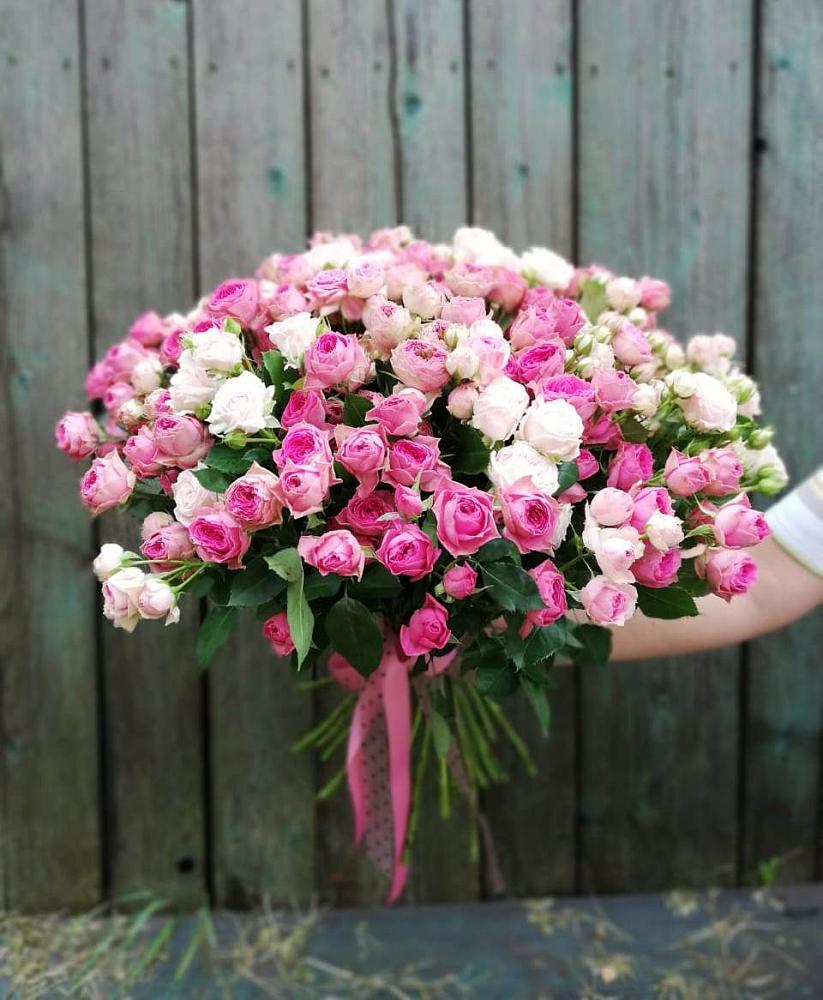 Букет Розовые кустовые розы Натали и Лав Лидия в Городовиковске