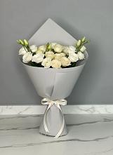 Букет цветов из:  Розы и Лизиантусы в Городовиковске